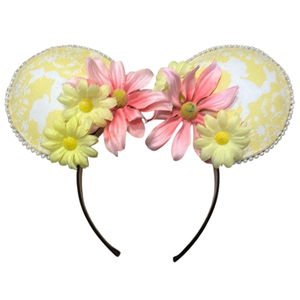 Minnie mouse ears. Disney ears